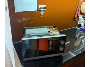 Thợ sửa lò vi sóng tại nhà 24/7 – Dịch vụ uy tín của Điện lạnh Thành Nam