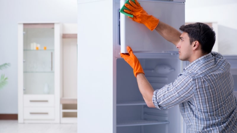 Khu vực bảo dưỡng tủ lạnh tại Phúc Thọ