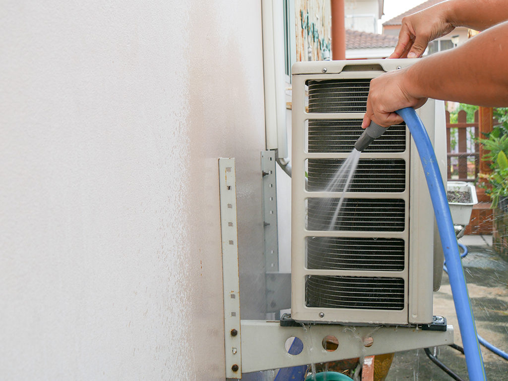 Khi nào cần điều hòa cần vệ sinh tại Hà Nội