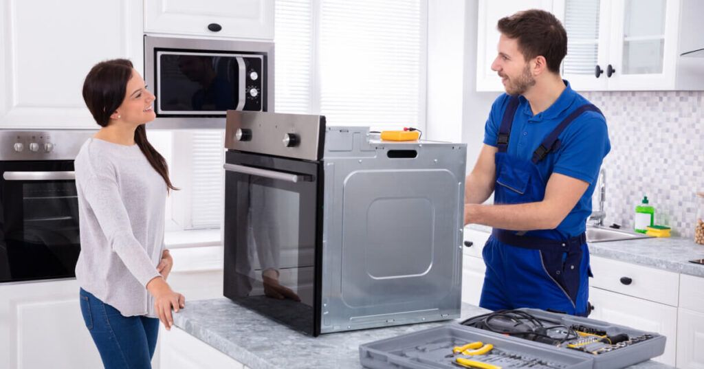 Khi Nào Cần Sửa Và Khi Nào Chỉ Cần Kiểm Tra, Vệ Sinh Lò Vi Sóng?