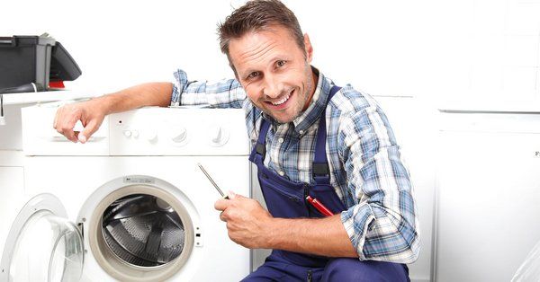 Những Dấu Hiệu Nên Gọi Thợ Kiểm Tra Máy Giặt Sớm