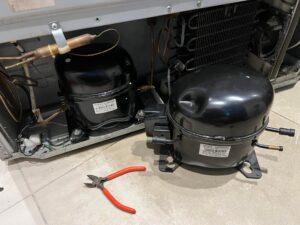 Thay Lốc Tủ Lạnh Tại Hà Nội Giá Rẻ – Nhanh, Chuẩn Kỹ Thuật | Điện Lạnh Thành Nam