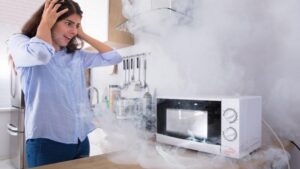 Sửa lò vi sóng bị chập điện tại nhà – Dịch vụ uy tín từ Điện lạnh Thành Nam