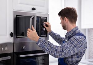 Thợ sửa lò vi sóng gần đây – Dịch vụ nhanh chóng, uy tín từ Điện Lạnh Thành Nam